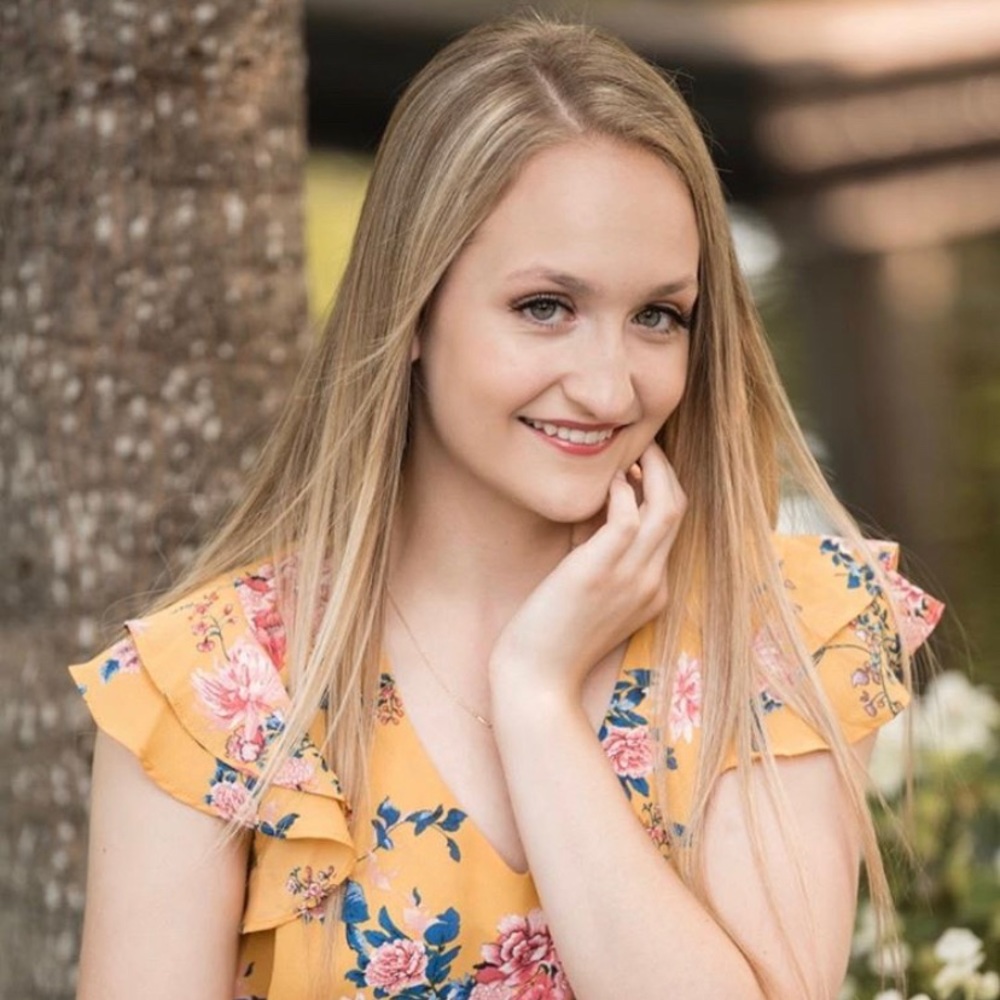 Meet your Posher, Makayla